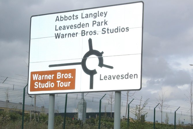 Private Transfer: Central London to Harry Potter Warner Bros Studio in Leavesden - Pickup From Central London