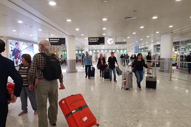 Private transfer from Heathrow to your London Hotel - Cars, comfort, and luggage limits