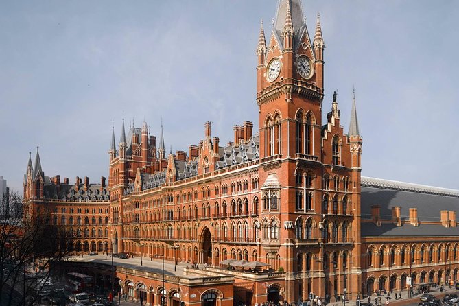 Private Transfer: Heathrow Airport to London Kings Cross or St Pancras Stations - One-way or round-trip flexibility