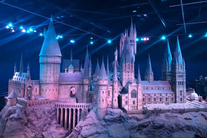 Private Transfers between London & Harry Potter Warner Studio - Driver service and vehicle expectations