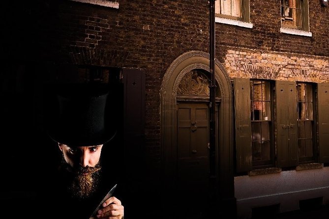 Private Walking Tour: Jack The Ripper and East End - Fournier Street and the Ten Bells
