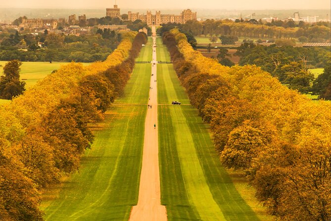 Private Windsor Castle Tour - The day begins with a private London pickup