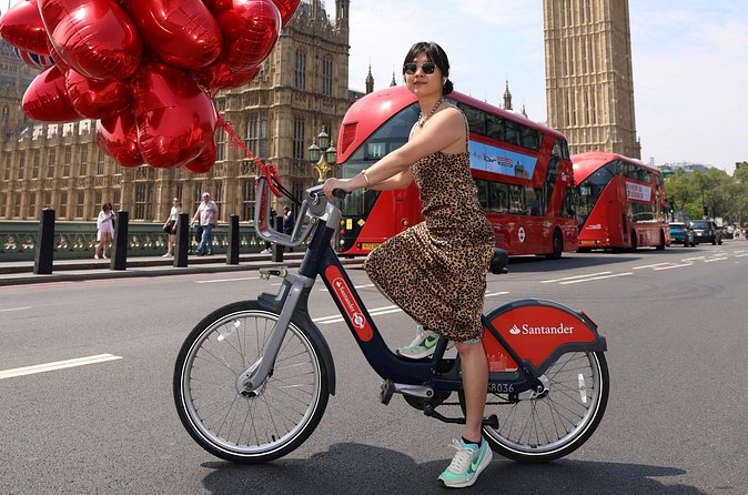 Professional Digital Photo with Red Heart Balloons Central London - Who will get the most from the balloons and portrait format