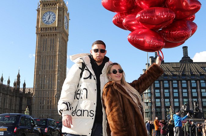 Professional Digital Photo with Red Heart Balloons Central London - What the strongest praise tells you