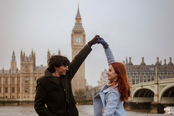 Professional Private Couple Photoshoot - A London souvenir better than another selfie