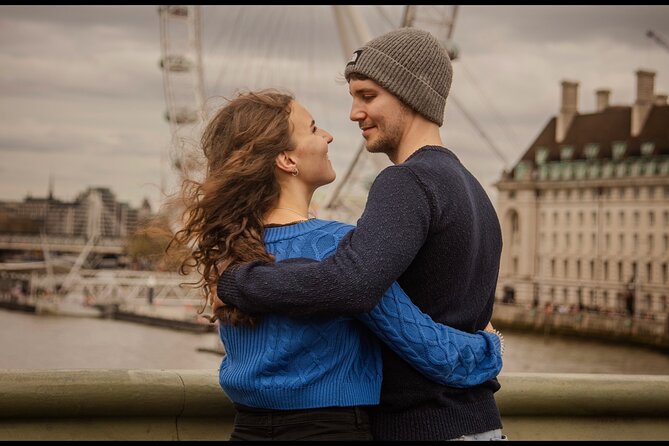 Professional Private Couple Photoshoot - The London Eye adds a second look
