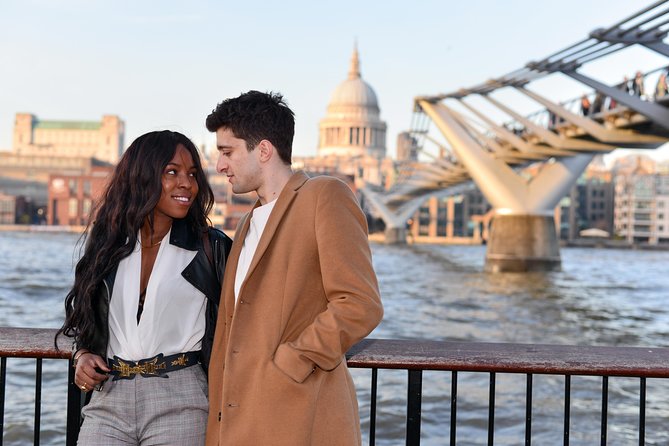 Professional Private Photoshoot in London - Big Ben and the first classic London portraits