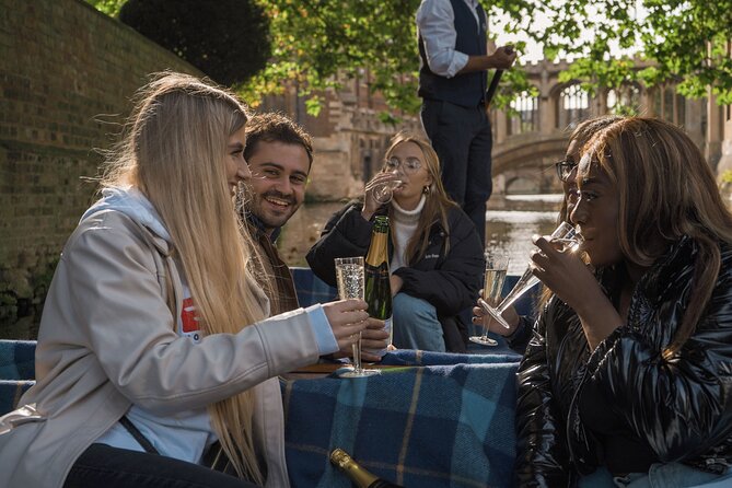 Punting Tour in Cambridge - Shared seating, group size, and the real price