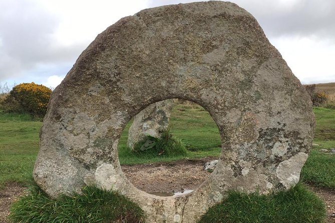 Quoits, Stone circles and Monoliths on Bodmin Moor - Lerryn, a quiet start beside the river