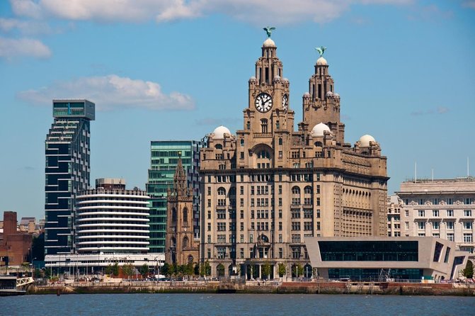 Reel Tours: Liverpool Film Location Walking Tour - Williamson Square Starts the Story