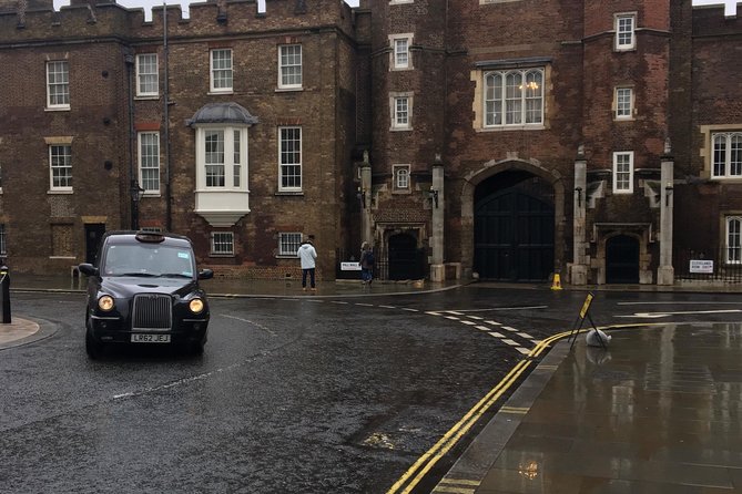 Rich people behaving badly - Terry Silvers’ style and the private group advantage