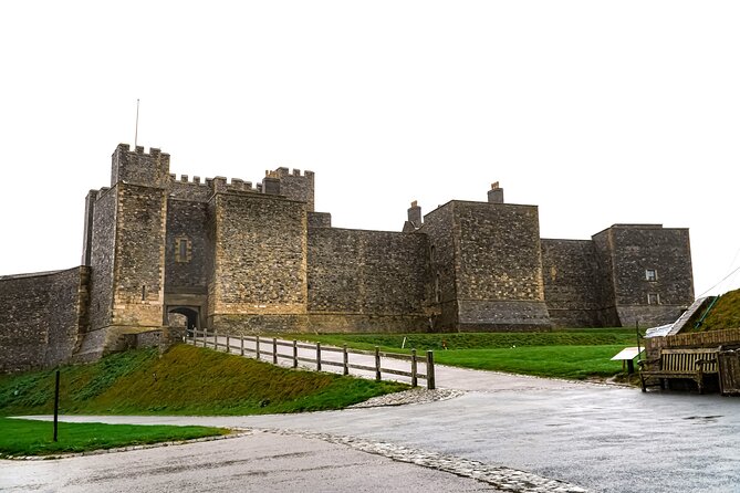 Rochester, Dover Castle Guided Tour and the Cliffs - Rochester: Dickens, cathedral, castle, and cobbled streets