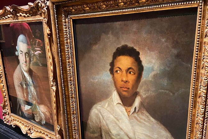Rogues and Rebels Private Tour in National Portrait Gallery - Why a private guide matters at $153.29 per person