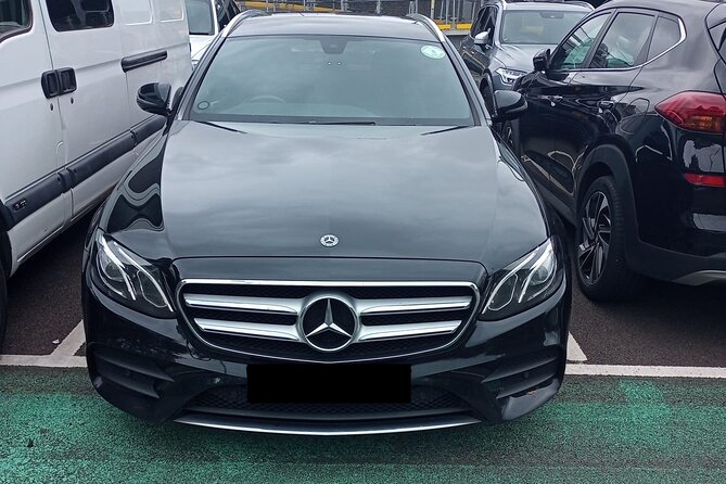 Round Trip Taxi Transfer - Gatwick Airport To & From London - The London hotel pickup on the return journey