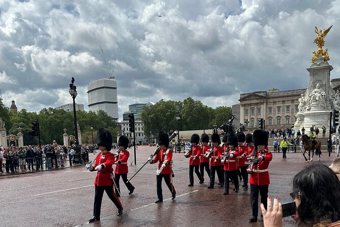Royal English Walking Food Tour With London Food Tours - What the $273.48 price includes