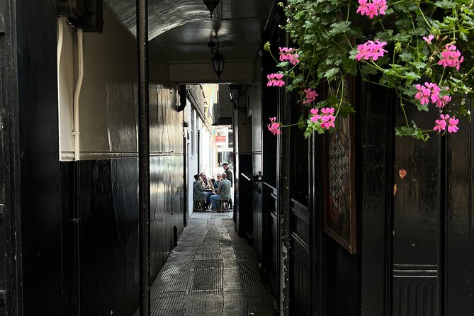 Royal Historic Pubs Walking Guided Tour in London - Is $44.38 a fair price?