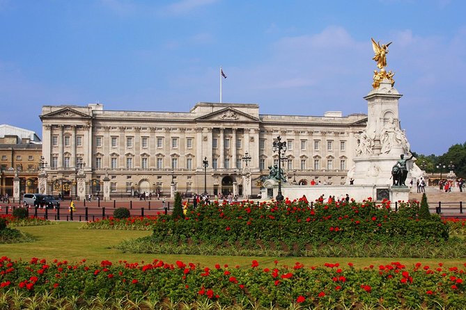 Royal London Guided Sightseeing Tour and Thames River Cruise - Buckingham Palace and the guard ceremony