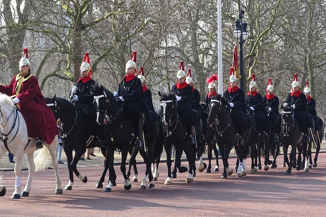 Royal Tour of St James', Parks, Palaces and Royal intrigue - Green Park and the first royal tale