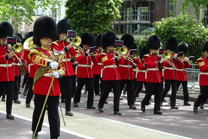 Royal Tour of St James', Parks, Palaces and Royal intrigue - St James’s Park and Horse Guards Parade