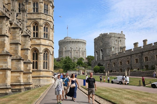 Royal Windsor Castle Private Tour with pass - Three hours inside Windsor Castle