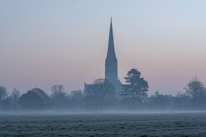 Salisbury, Stonehenge, Bath and Windsor with Christmas Lunch - A Christmas Day built around the road