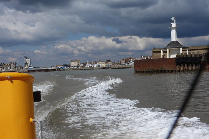 Scroby Sands Seal Watching - Setting out from Lowestoft South Pier