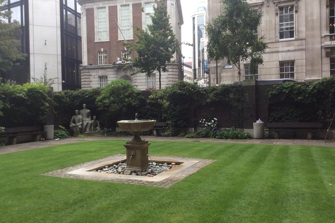 Secret Gardens of the City of London Private Tour - From medieval darkness to a modern rooftop