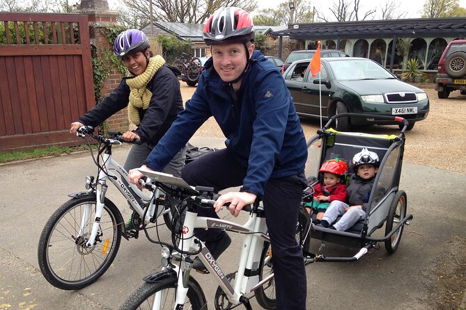 Self-guided electric bike tour of Kent - Packing a picnic with the included panniers