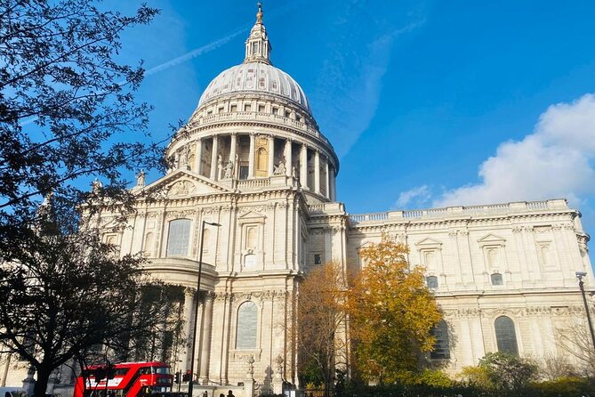Shakespeare's Walking Tour in London - Shakespeare’s Globe and the original theater site