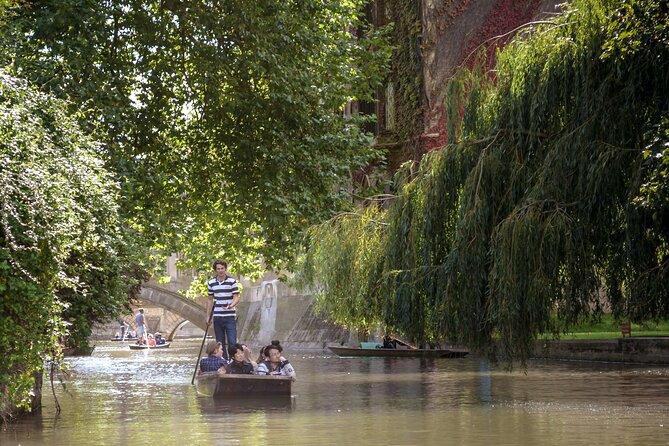 Shared Guided Punting Tour of Cambridge - The Mathematical Bridge and Cambridge traditions