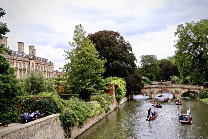 Shared Punt Tour - Cambridge - Why the River Cam is the right place to see Cambridge