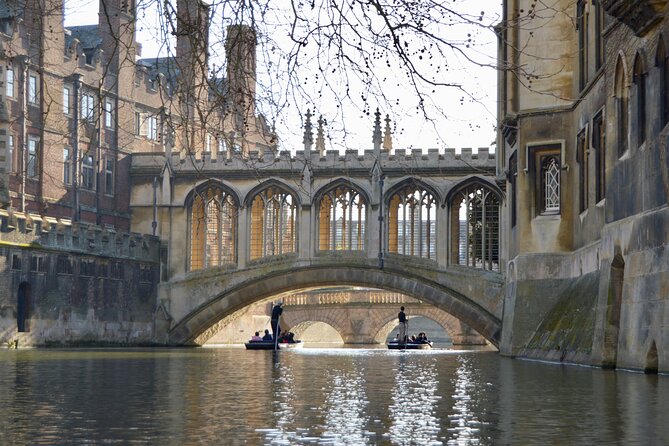 Shared Punt Tour - Cambridge - King’s College Chapel from the water