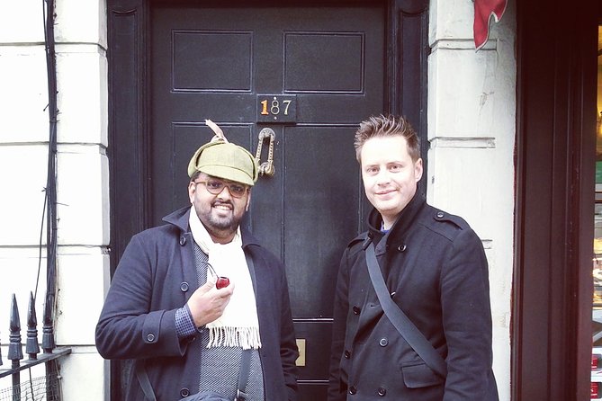 Sherlock Holmes BBC Series and Traditional Locations - A Very Small Group Tour - Speedy’s Cafe and modern 221b Baker Street