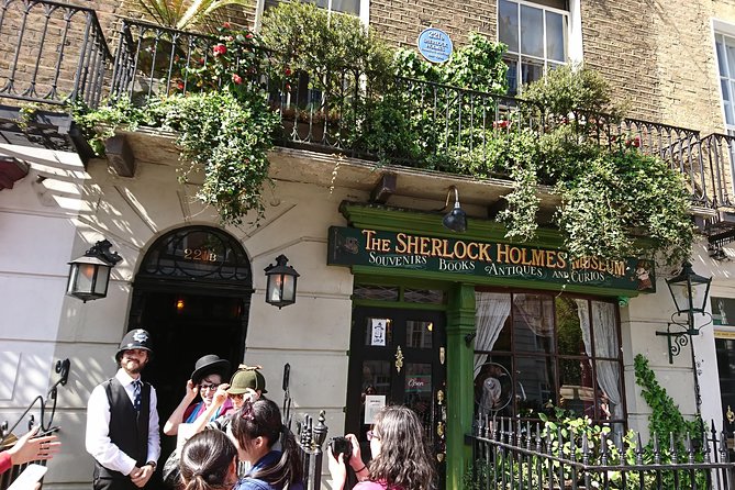 Sherlock Holmes Private Guided Tour - BBC Series & Traditional Locations - Following Holmes from Embankment to Baker Street