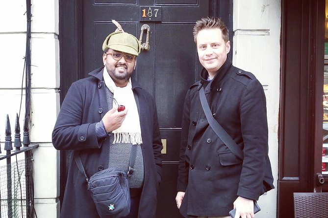 Sherlock Holmes Private Guided Tour - BBC Series & Traditional Locations - The Baker Street statue and the final museum stop