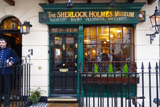 SHERLOCKTRAIL: A Sherlock Holmes Mystery (Self-Guided Walk) - How the Sherlock story works