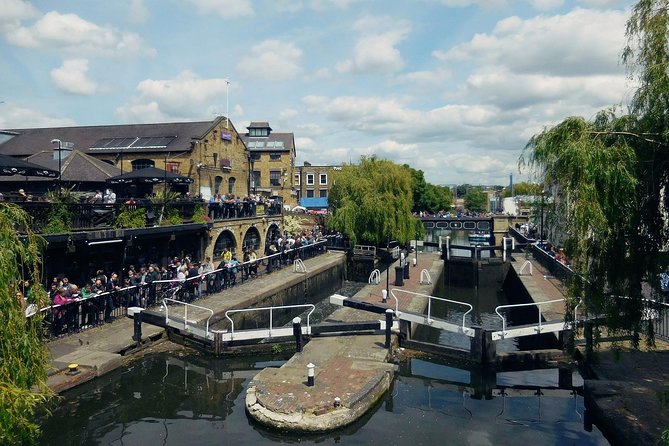 Shoreditch & East London Walking Tour with a Local, Custom & Private - Street art around Wilkes and Fournier streets
