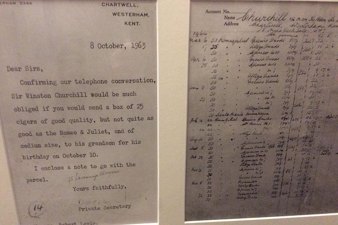 Sir Winston Churchill Private Walking Tour & War Rooms - Whitehall, Downing Street, and the government at war