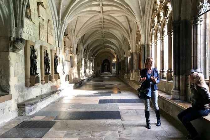 Skip the Line Parliament & Westminster Abbey Fully-Guided Tour - The short gap before Parliament