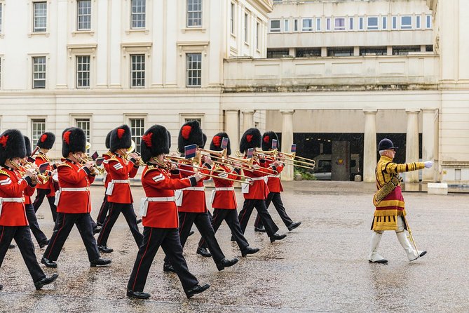 Skip the Line Westminster Abbey & Changing of The Guard Tour - Westminster Abbey first, with time saved at the door