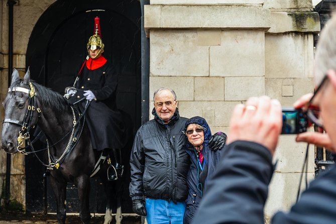 Skip the Line Westminster Abbey & Changing of The Guard Tour - Weather, official changes, and the wet change