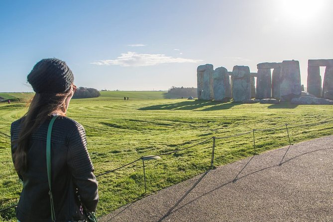 Small Group Stonehenge, Bath and Secret Place Tour from London - Stonehenge: 1 hour and 45 minutes with the stones
