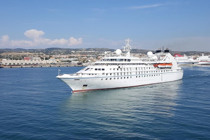 Small-Group Transfer: from London or Heathrow Hotels to Southampton Cruise Port - Heathrow hotel pickup between 11:00 and 11:30am