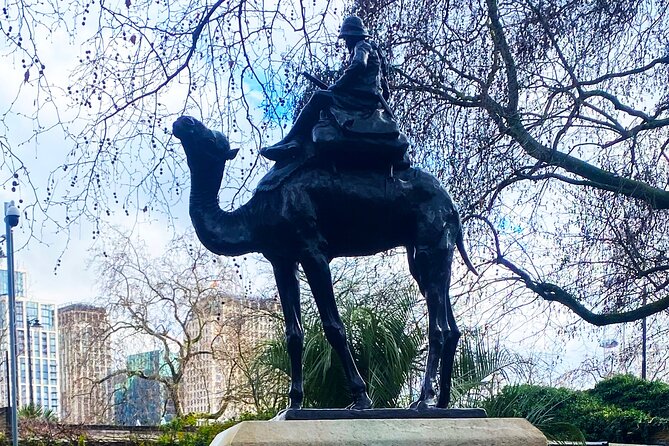 SPYTRAIL: Hunt for the Mole (Self-Guided Adventure Walk) - Starting the mission at Trafalgar Square