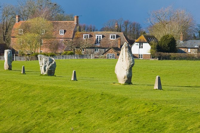 Stonehenge and The Stone Circles of Avebury Day Trip from London - Finishing at Stonehenge