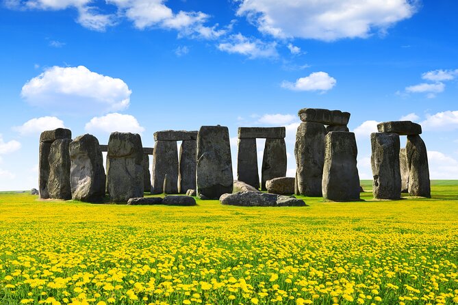 Stonehenge and Windsor from London - Windsor Castle: royal rooms, a chapel, and a choice