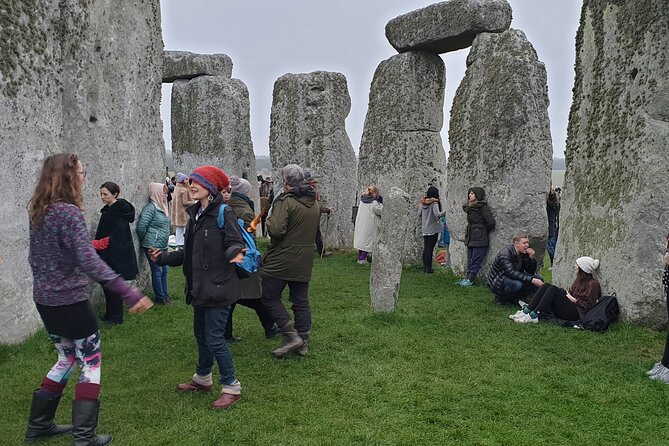 Stonehenge & Bath Private driverTours - Exploring the Roman Baths and central Bath