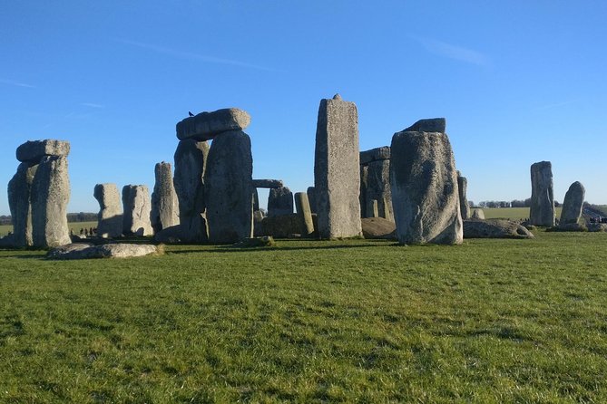 Stonehenge Half-Day luxury guided tour from Bath for 2-8 - Two hours at the stones, then time to yourself