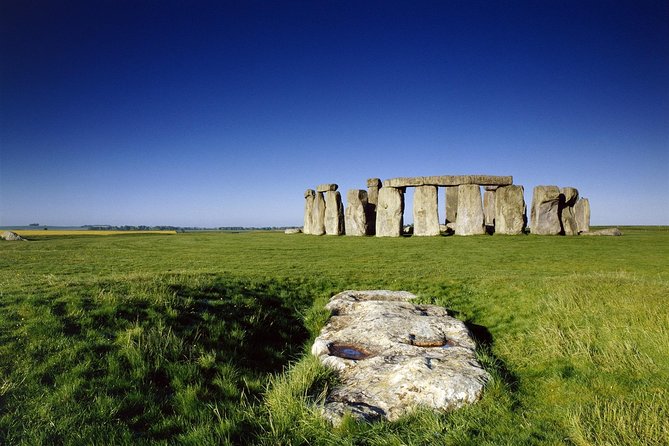 Stonehenge Half Day Tour with Entry and Extra Time - Neolithic houses and the visitor exhibition
