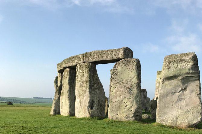 Stonehenge Independent Visit with Private Driver by Luxury Sedan - Why a private drive changes the Stonehenge day